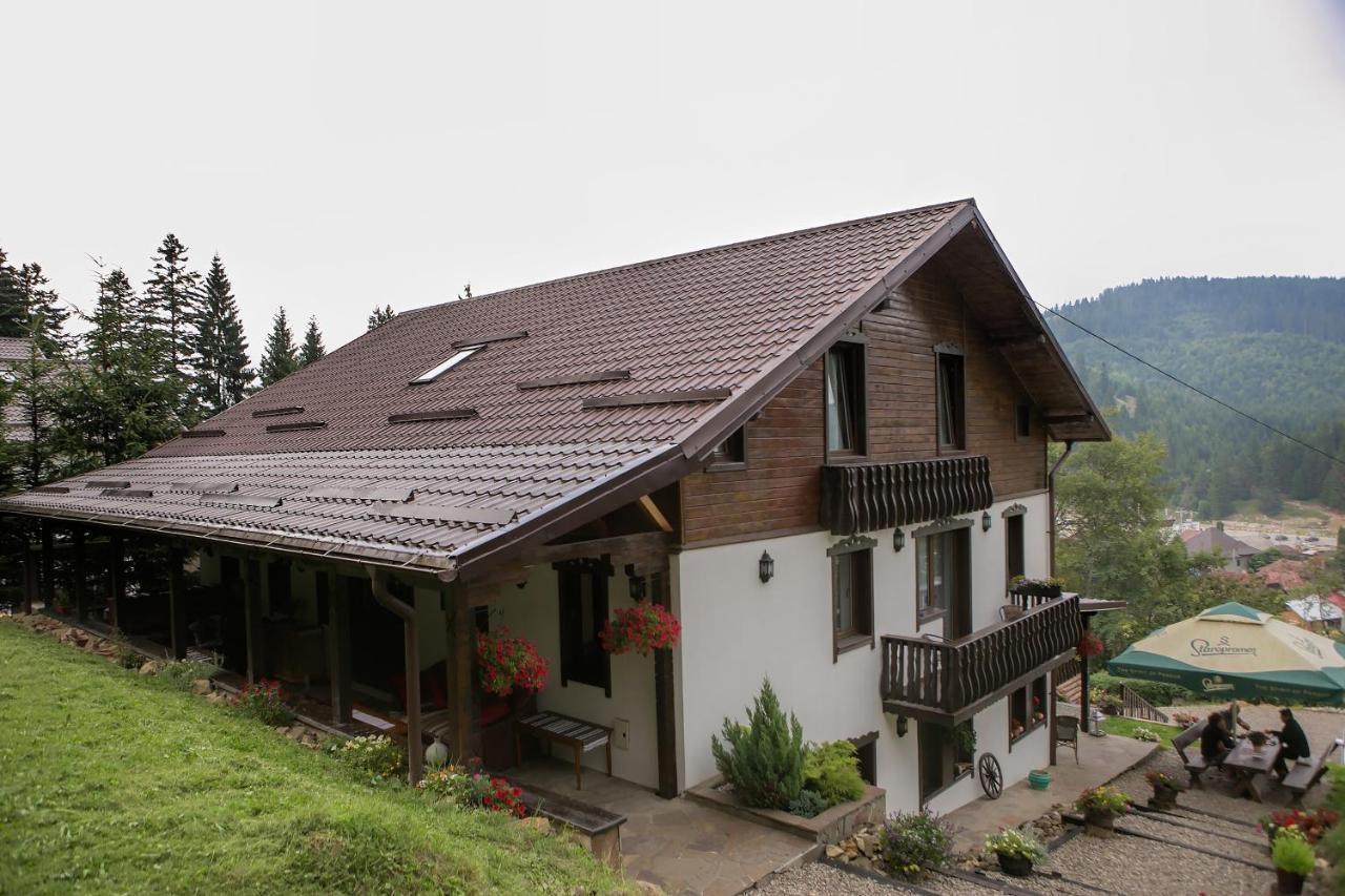 Casa Verde Voronet Bagian luar foto