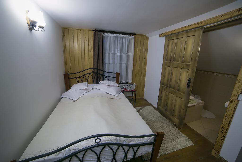 Casa Verde Voronet Bagian luar foto
