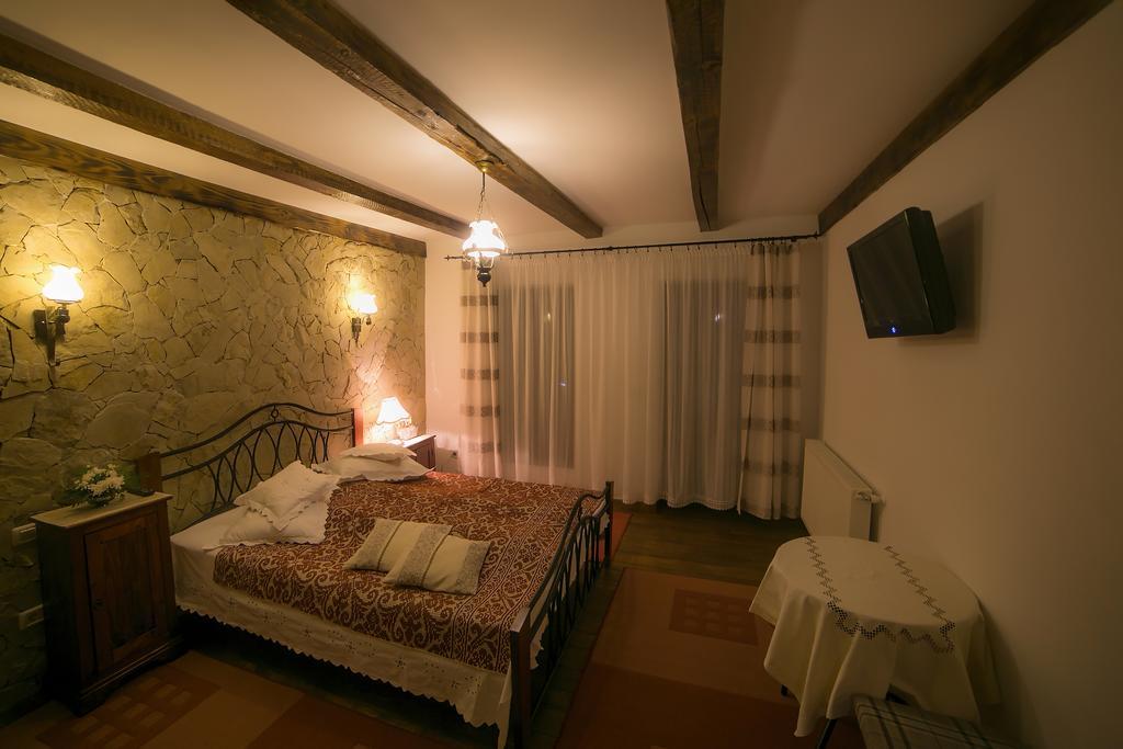 Casa Verde Voronet Bagian luar foto
