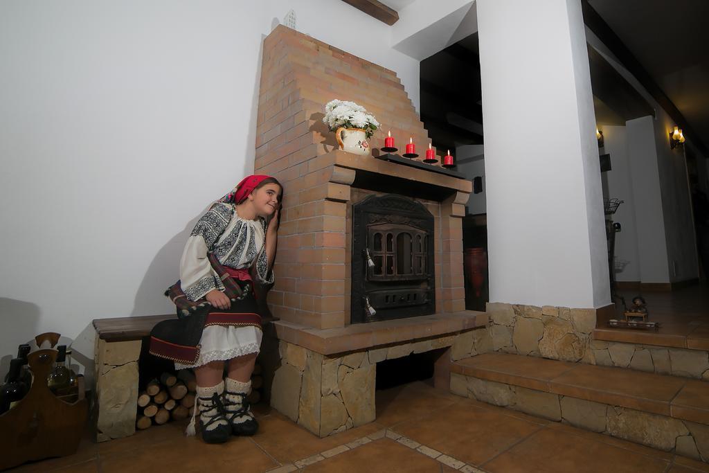 Casa Verde Voronet Bagian luar foto