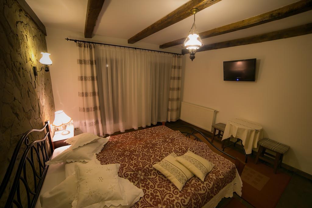 Casa Verde Voronet Bagian luar foto